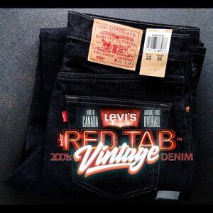 VINTAGE 2001 Made in Canada LEVI'S® 505® Straight Cut Jeans — W33 L36